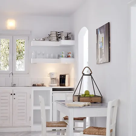 Mykonos Town Suites Hotel apartamentowy 4*