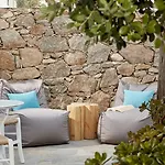 Mykonos Town Suites 4*
