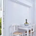 Aparthotel Mykonos Town Suites 4*