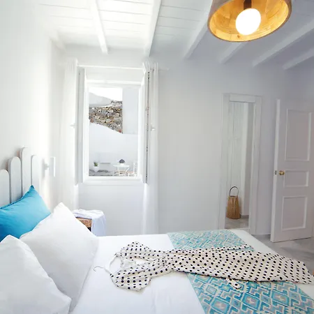 Mykonos Town Suites Aparthotel 4*