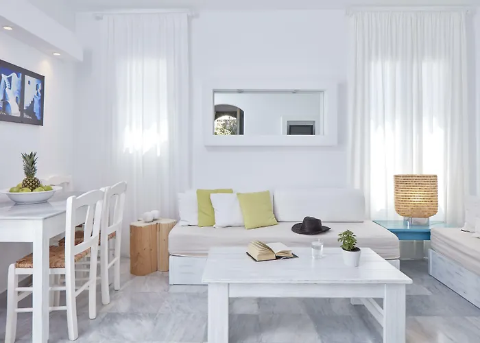 Mykonos Town Suites 4*